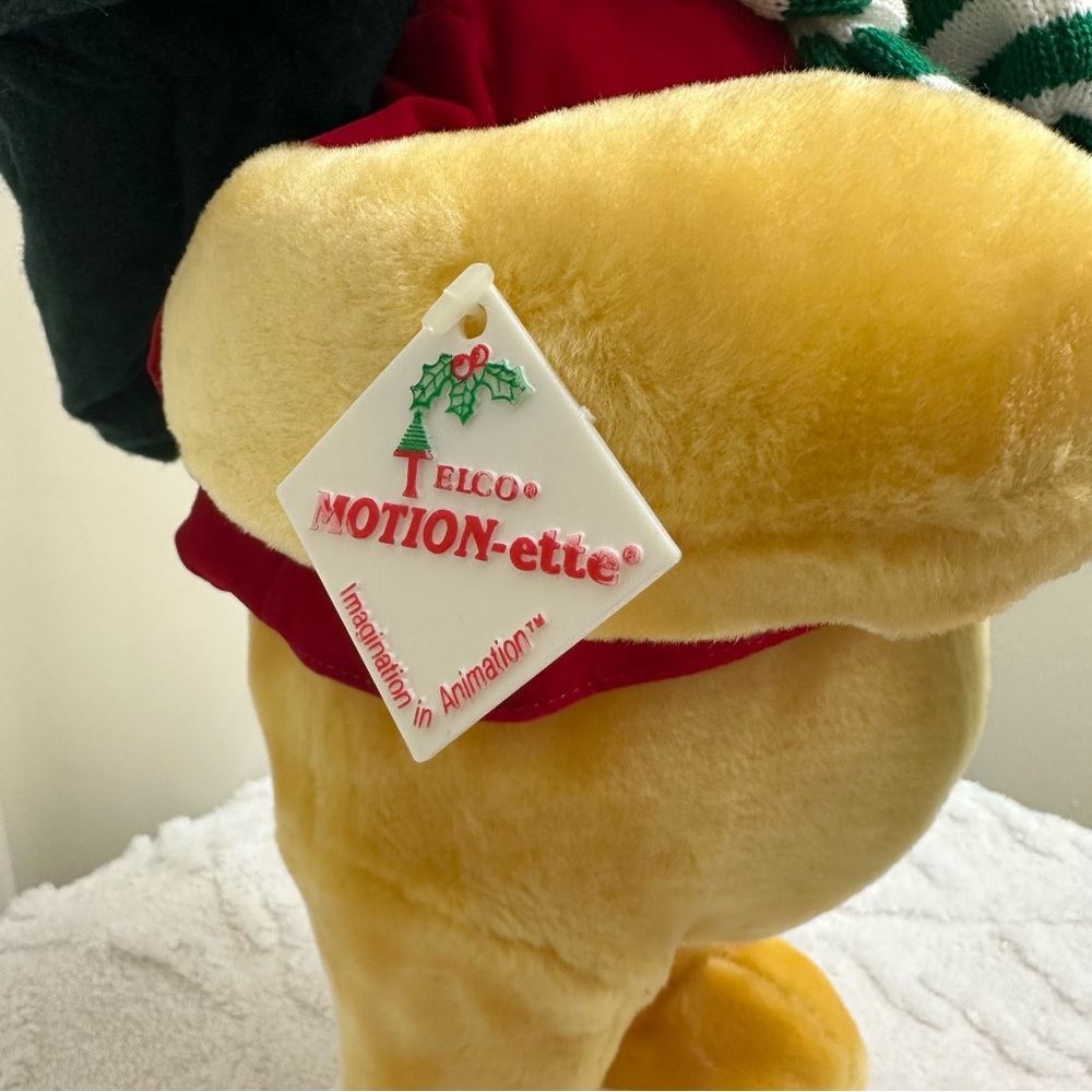 Winnie the Pooh Christmas Plush with Scarf and Honey Pot Collector Animated - Picture 5 of 16